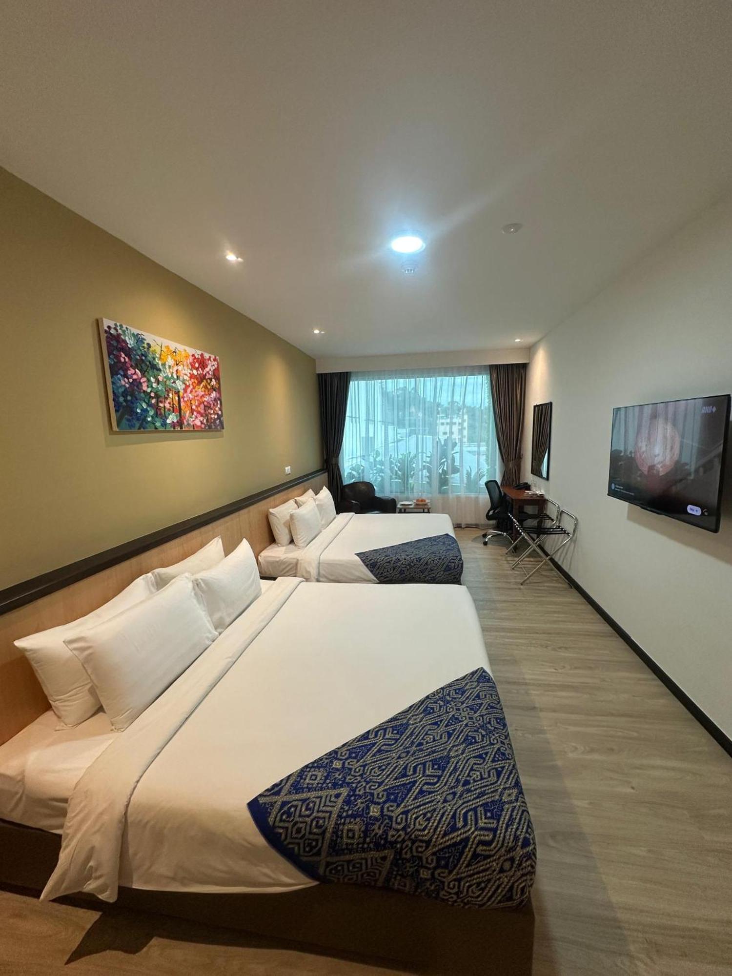 קוטה קינבלו Hotel 7 Suria מראה חיצוני תמונה